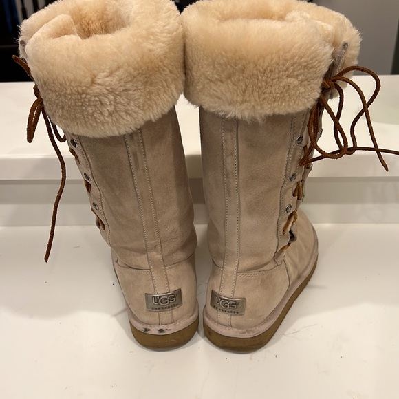 Ugg Boots - Picture 3 of 4